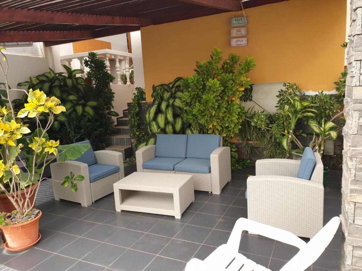 Cactus Guest House Cidade Velha ภายนอก รูปภาพ