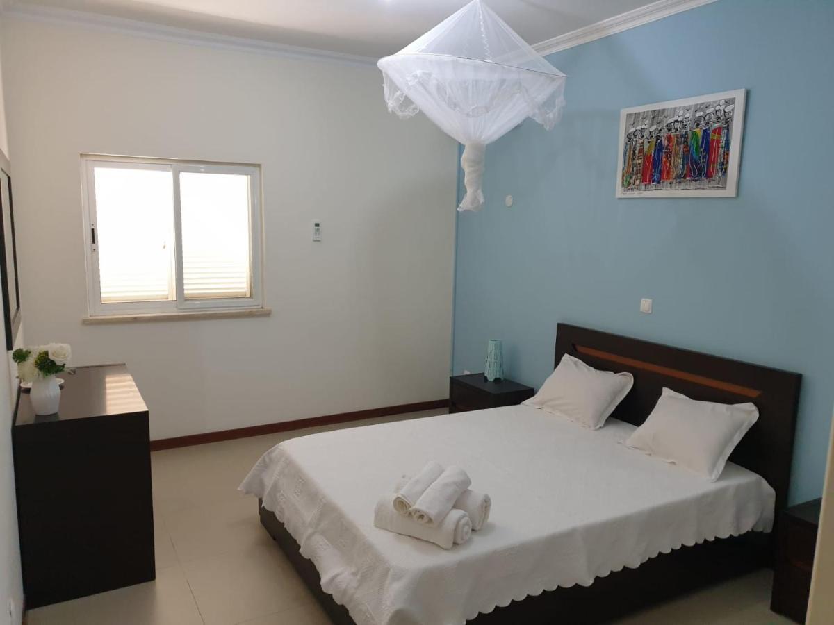Cactus Guest House Cidade Velha ภายนอก รูปภาพ