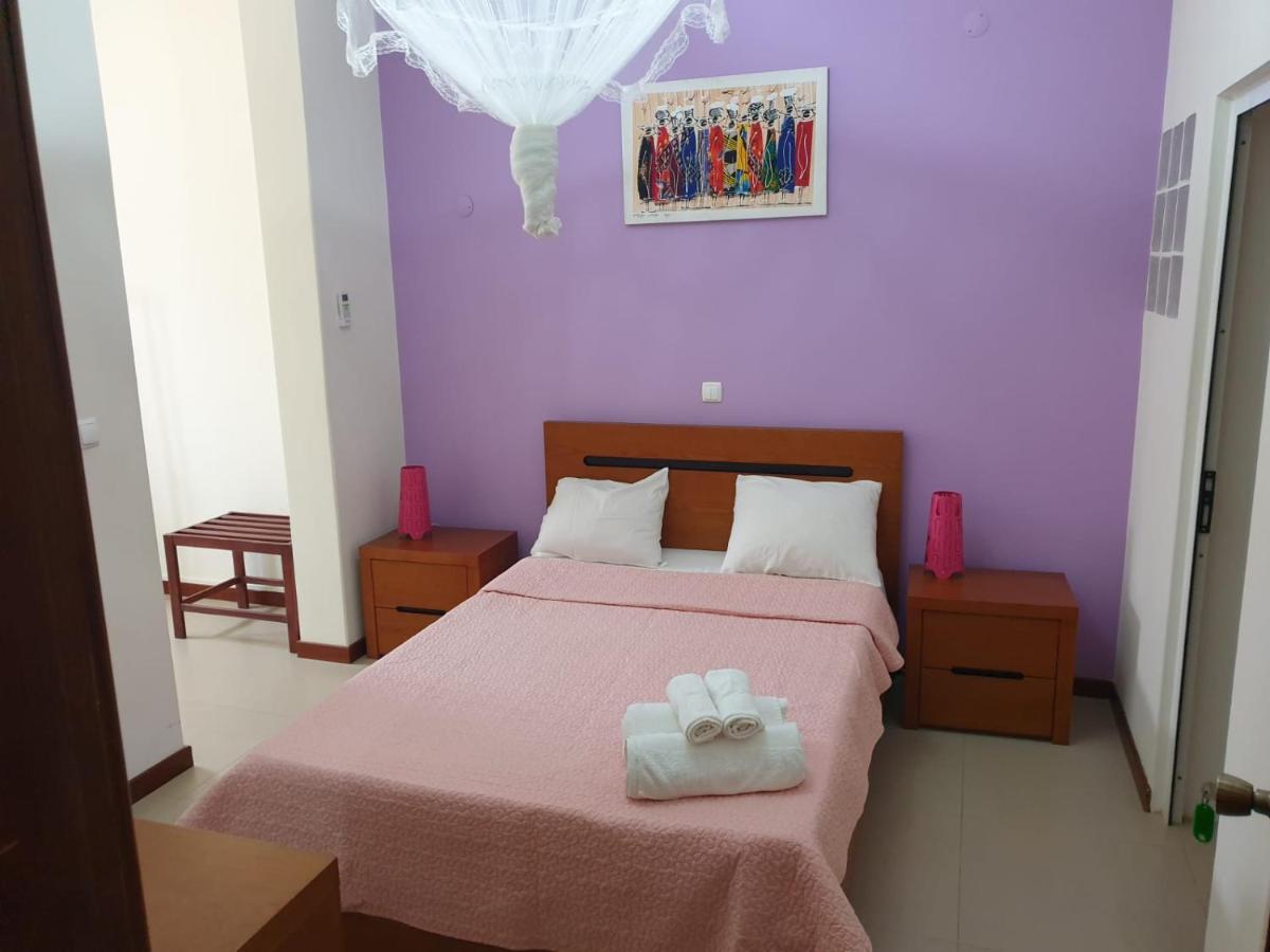 Cactus Guest House Cidade Velha ภายนอก รูปภาพ