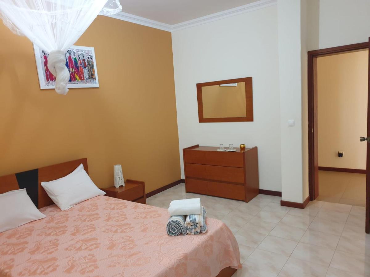 Cactus Guest House Cidade Velha ภายนอก รูปภาพ